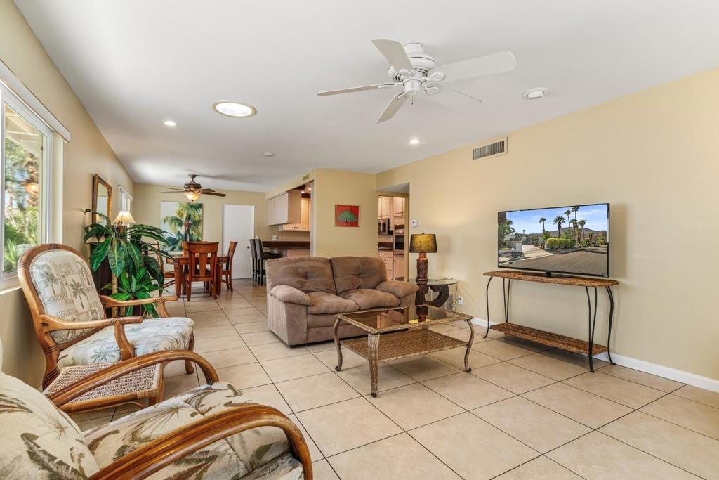 Pitahaya St, Palm Desert, CA 92260