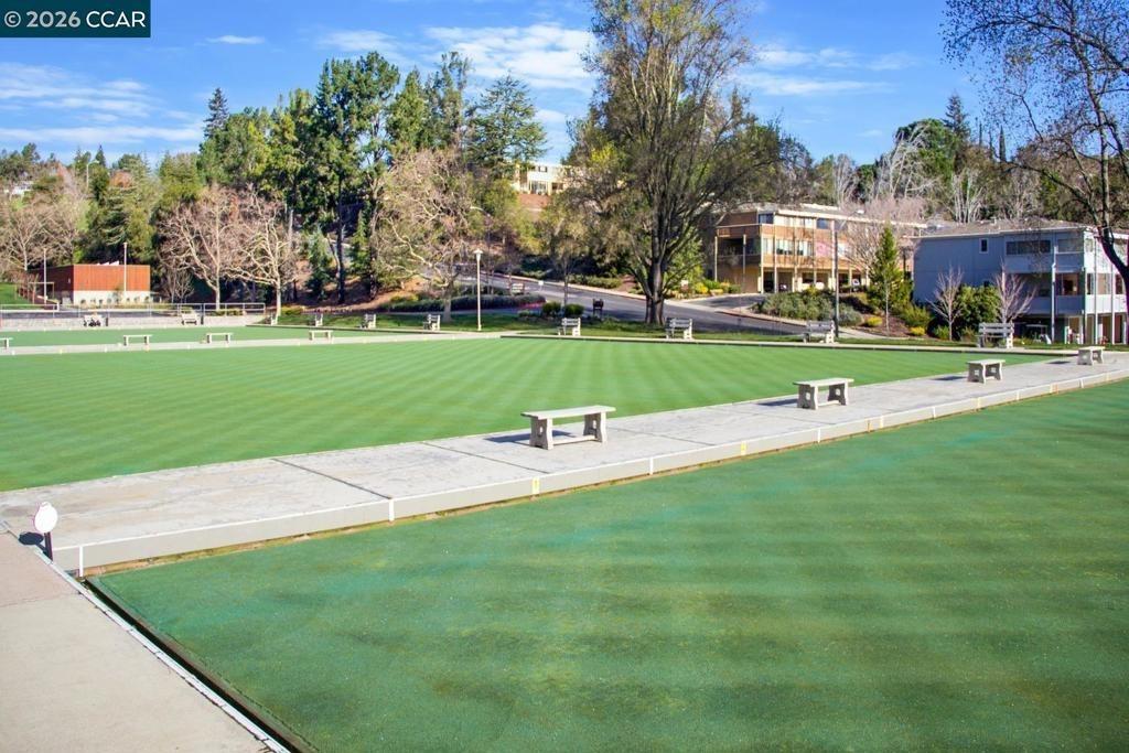 Pine Knoll Dr, Walnut Creek, CA 94595