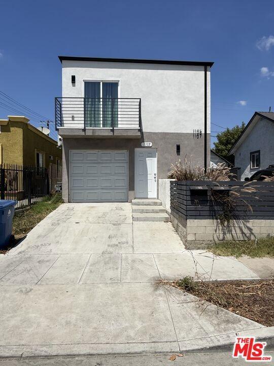 E 103rd Pl, Los Angeles, CA 90002