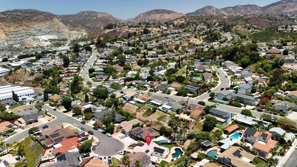 Laura Ct, San Diego, CA 92120
