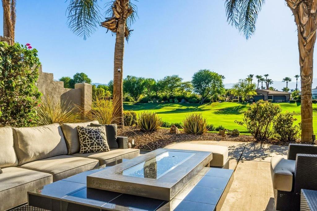 Mission Creek Dr, Palm Desert, CA 92211