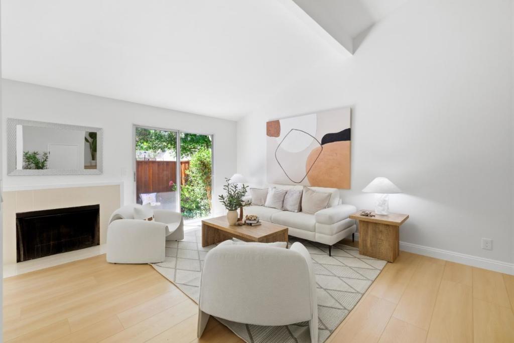 Northshore Sq, Cupertino, CA 95014