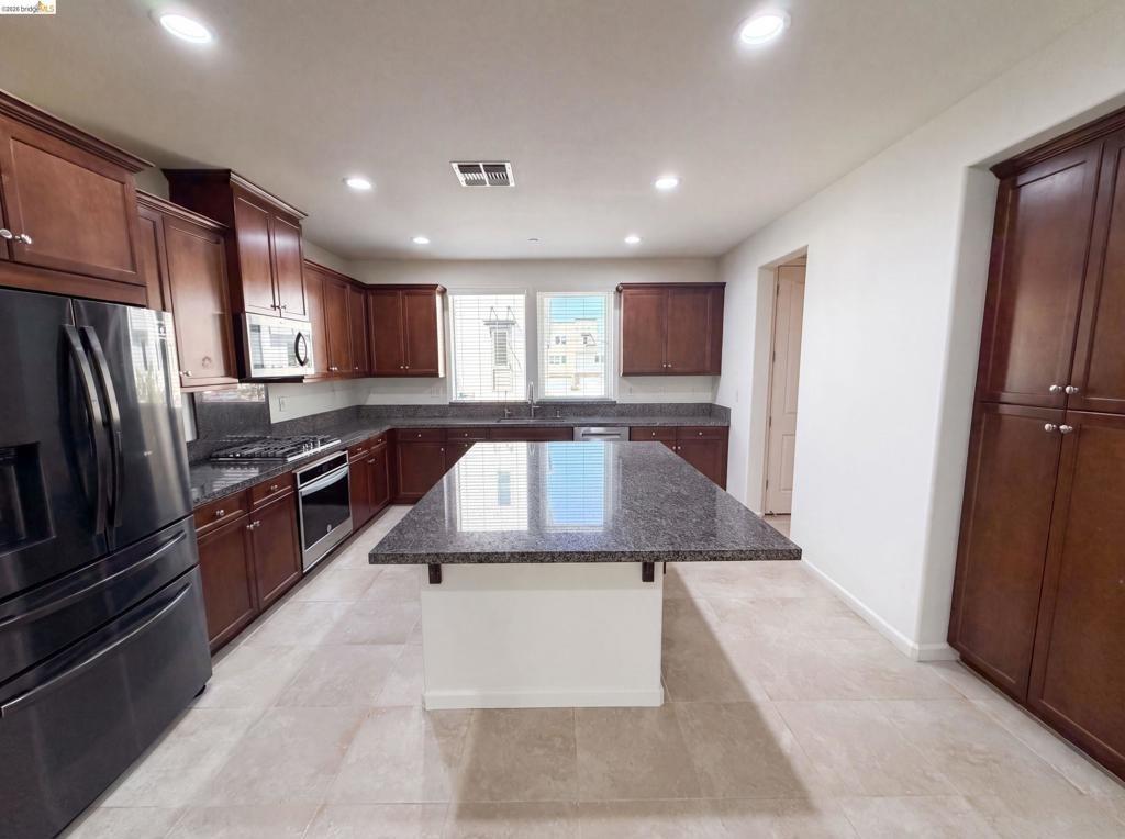 El Dorado Ln, Dublin, CA 94568
