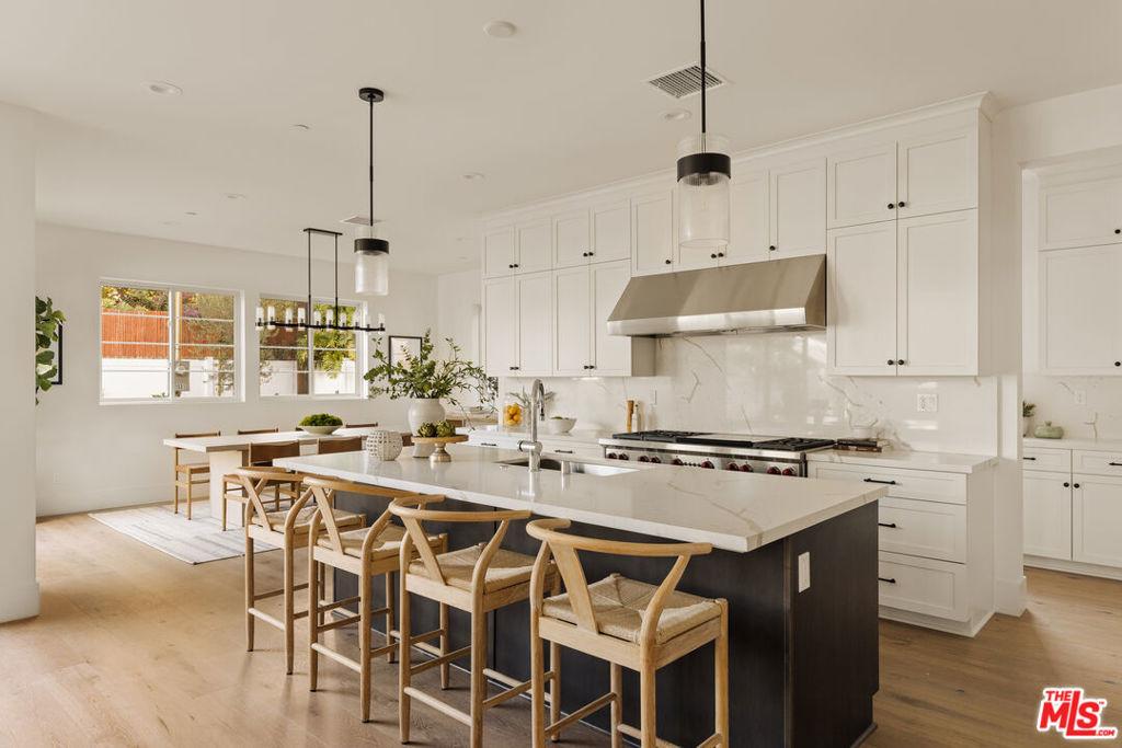 Glencoe Ave, Venice, CA 90291