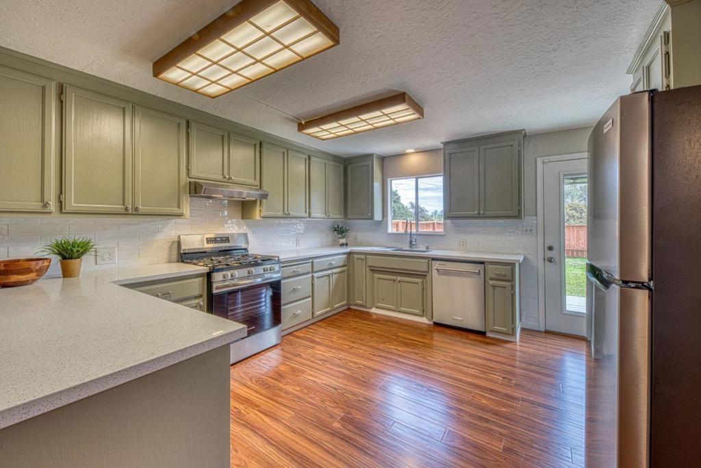 Forrest Ln, Royal Oaks, CA 95076