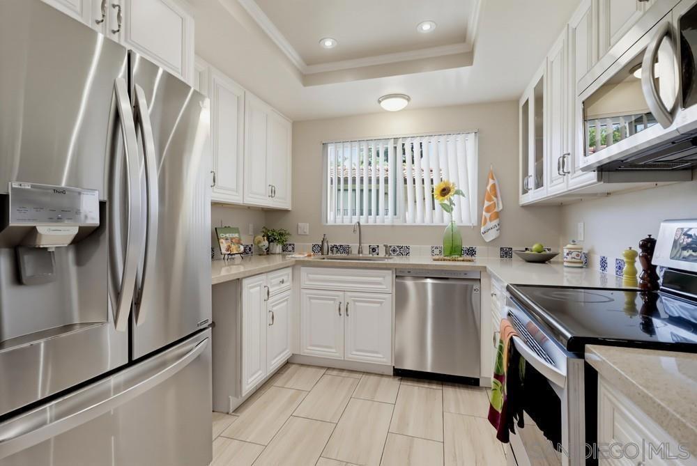 Asher St, San Diego, CA 92110