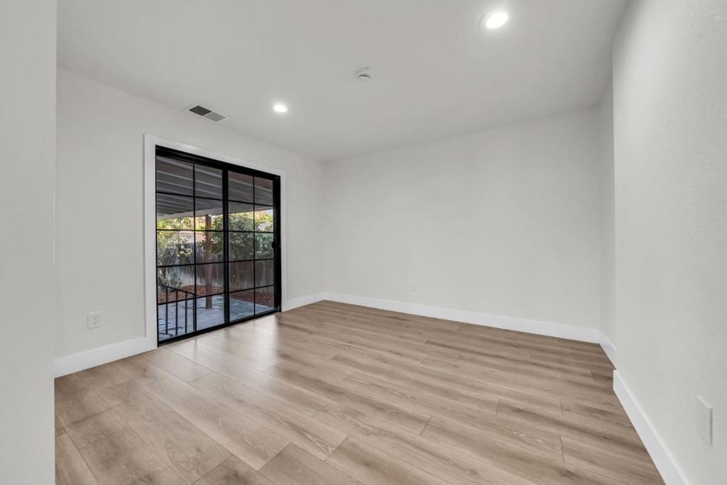 E San Fernando St, San Jose, CA 95116