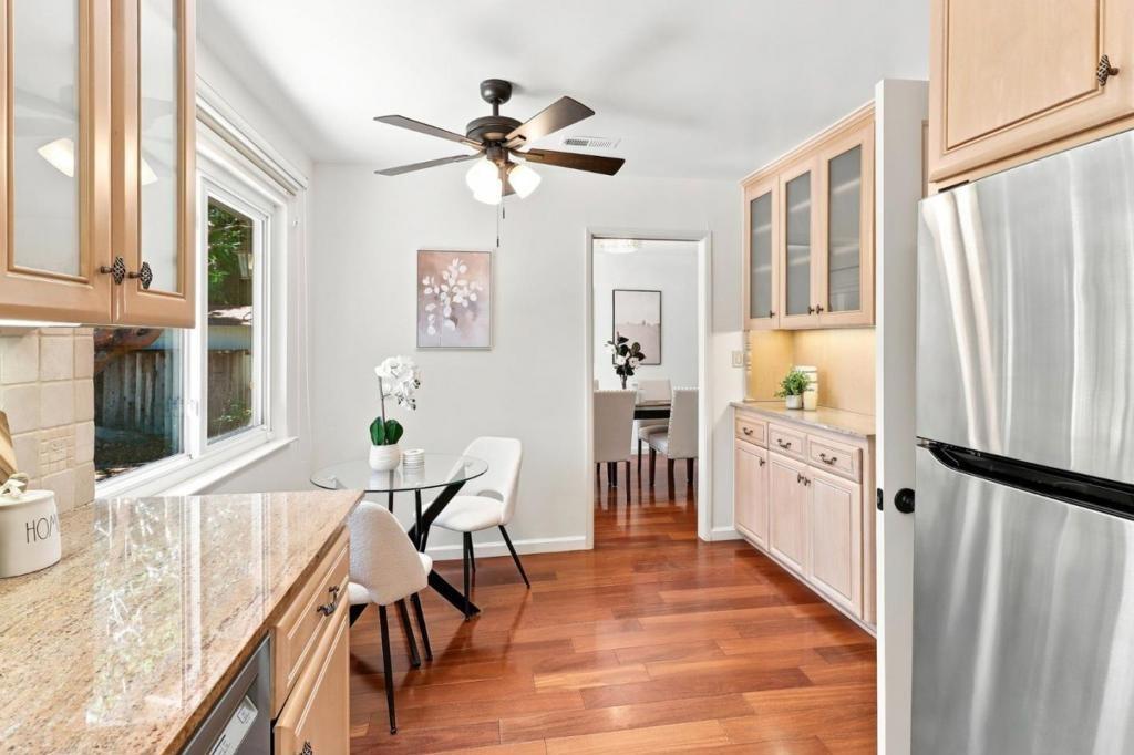 Wright Ave, Mountain View, CA 94043