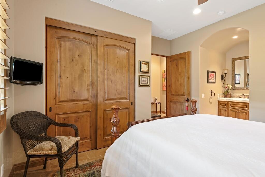 Couples Ct, La Quinta, CA 92253