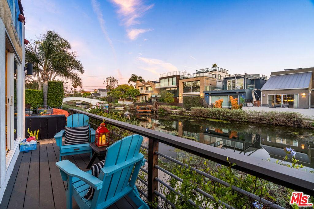 Carroll Canal, Venice, CA 90291