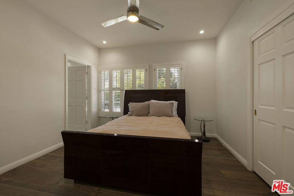 Daniel Ln, Encino, CA 91436