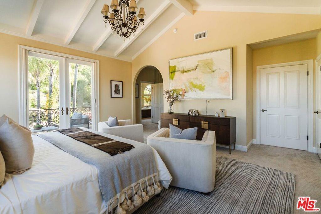 Monte Hermoso Dr, Pacific Palisades, CA 90272