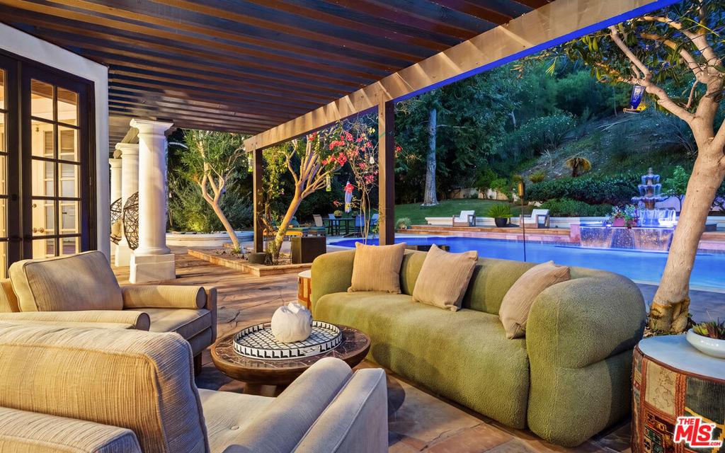 Wagon Rd, Agoura Hills, CA 91301
