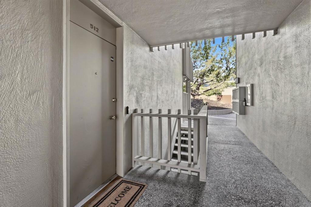 Eastridge Ave, Menlo Park, CA 94025