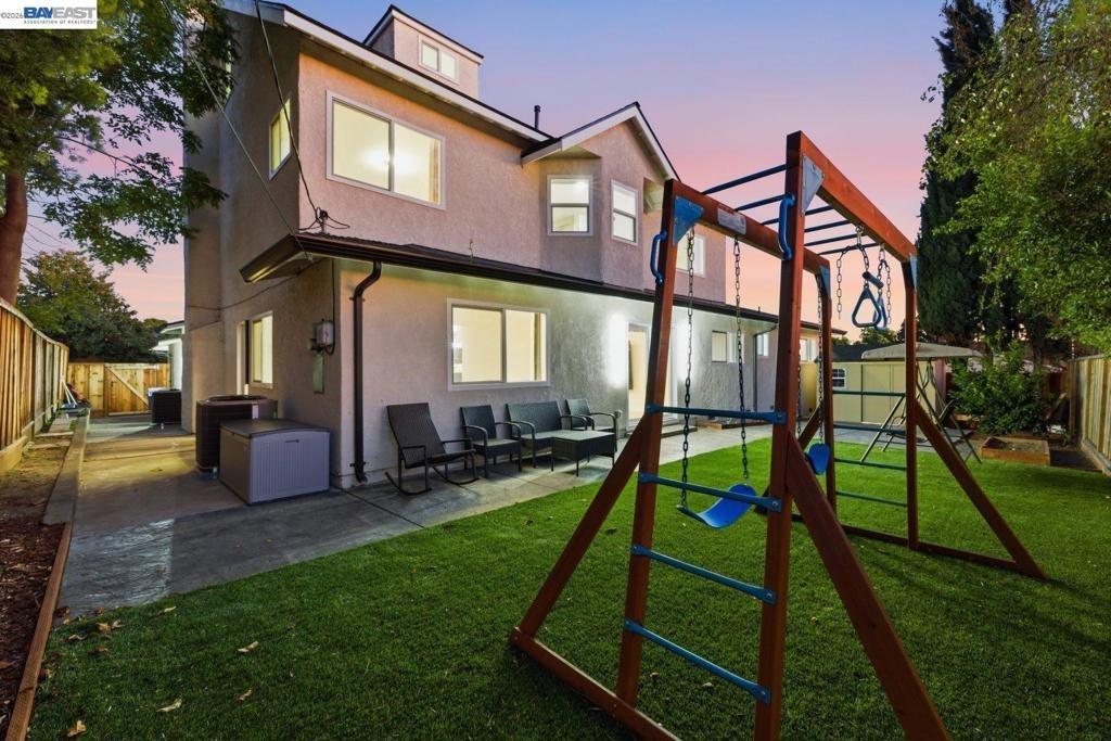 Parkmeadow Dr, Fremont, CA 94539