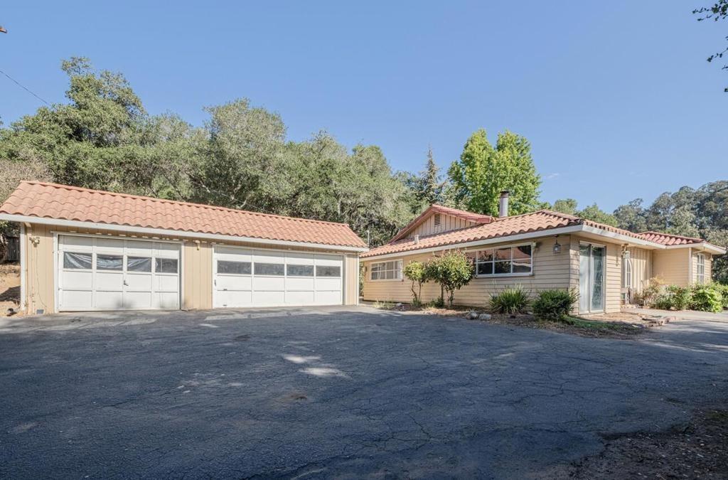 Langley Canyon Rd, Salinas, CA 93907