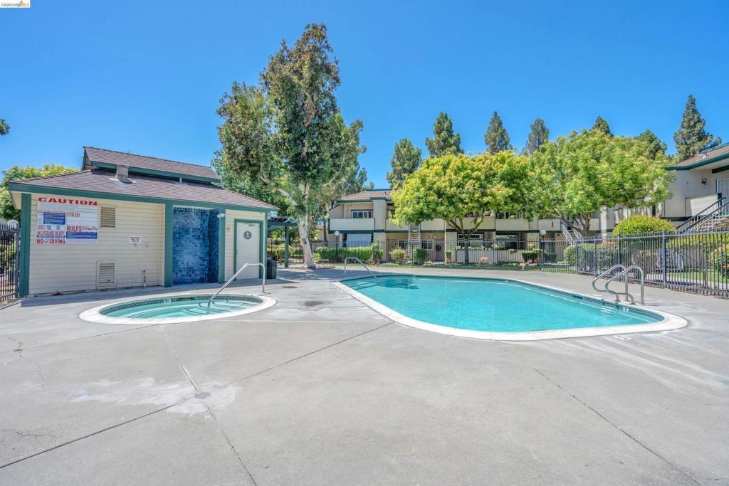 Risdon Dr, Union City, CA 94587
