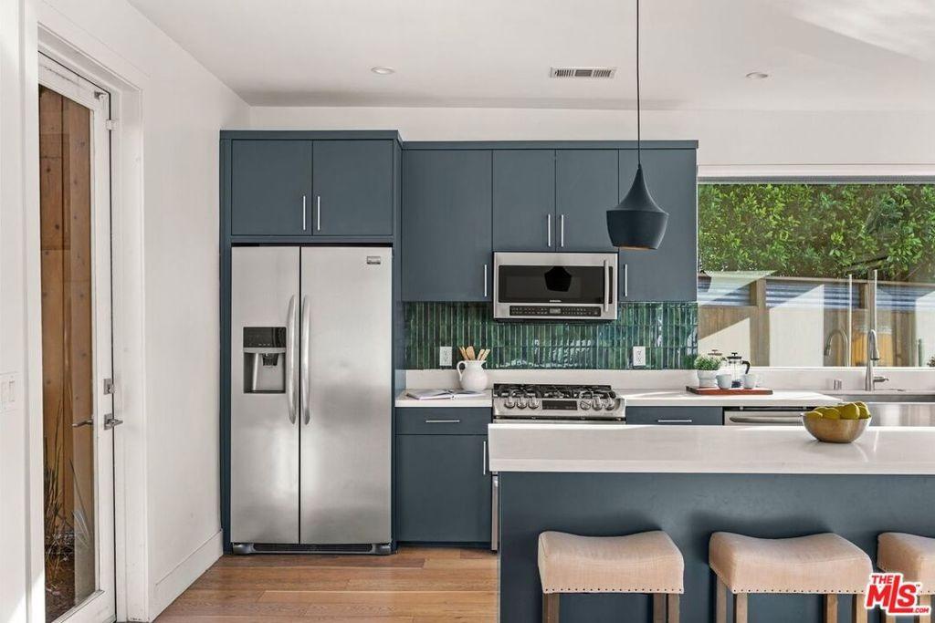 Toland Way, Los Angeles, CA 90065