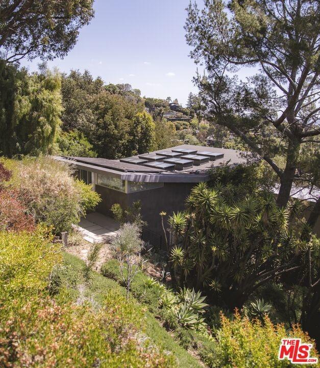 Kenter Way, Los Angeles, CA 90049