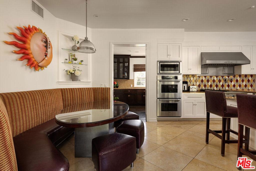 S Anita Ave, Los Angeles, CA 90049