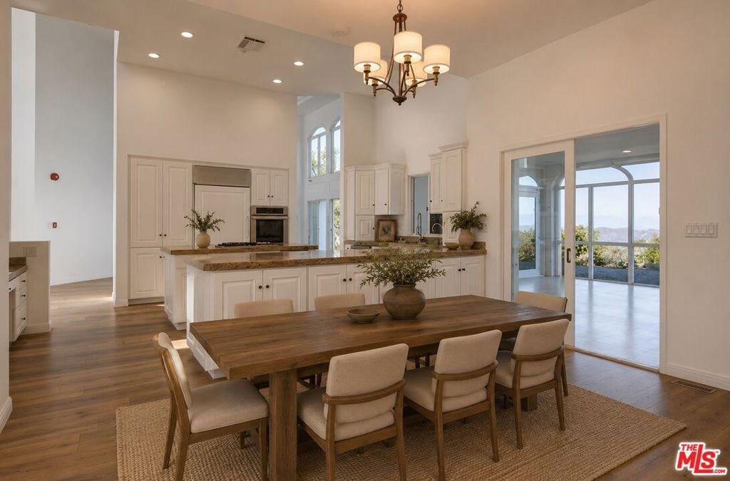 Saddle Peak Rd, Topanga, CA 90290
