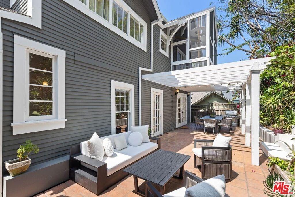 Elsinore St, Los Angeles, CA 90026