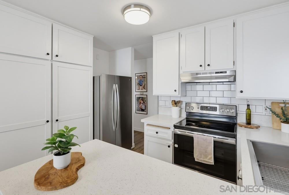Adobe Falls Rd, San Diego, CA 92120