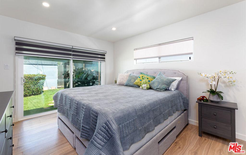 Pier Ave, Santa Monica, CA 90405