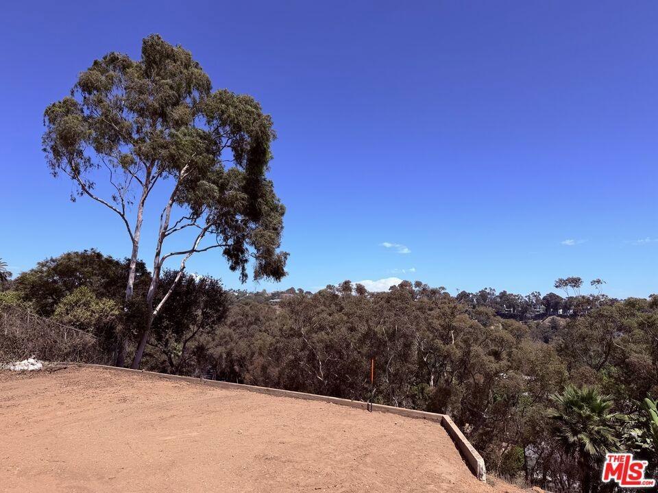 Chautauqua Blvd, Pacific Palisades, CA 90272