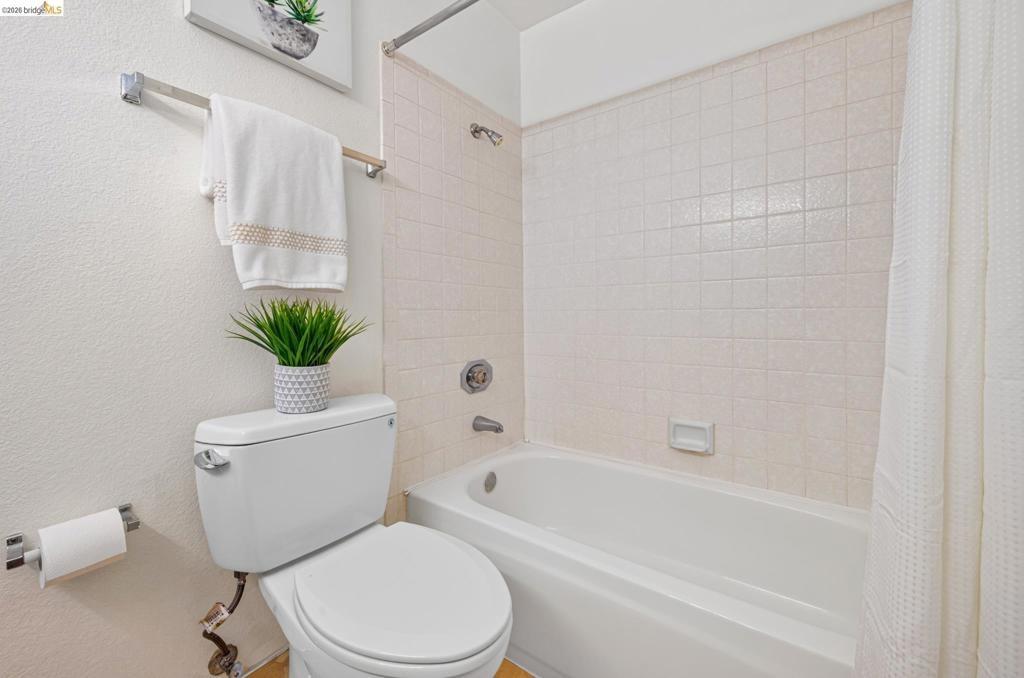 W Seaview Dr, Benicia, CA 94510