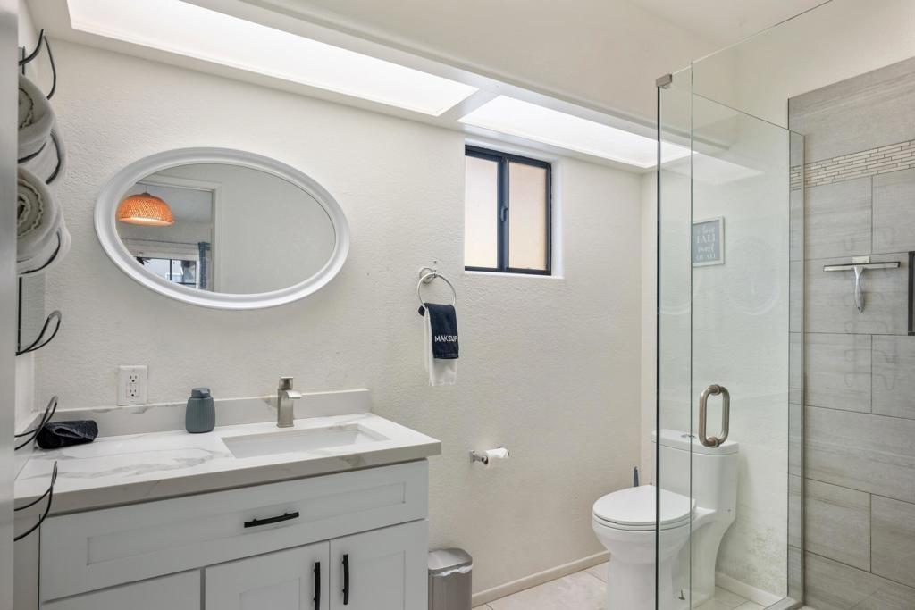 Avenida Ramirez, La Quinta, CA 92253