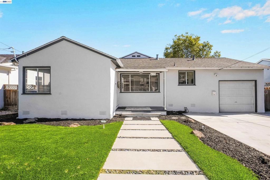 Omega Ave, Castro Valley, CA 94546