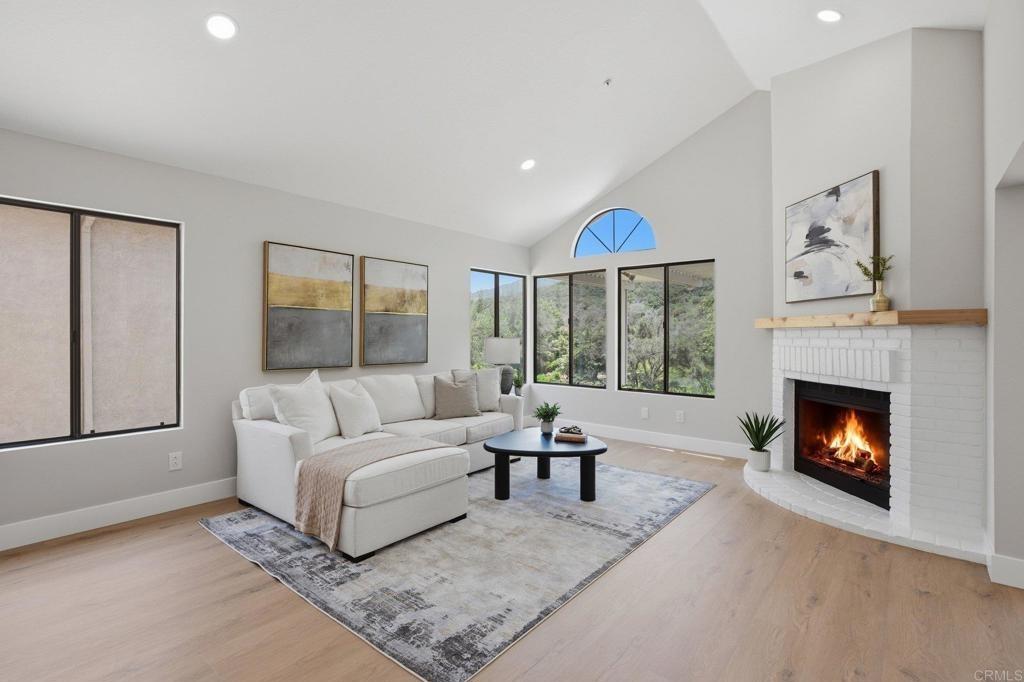 Vista Valley Ln, Vista, CA 92084