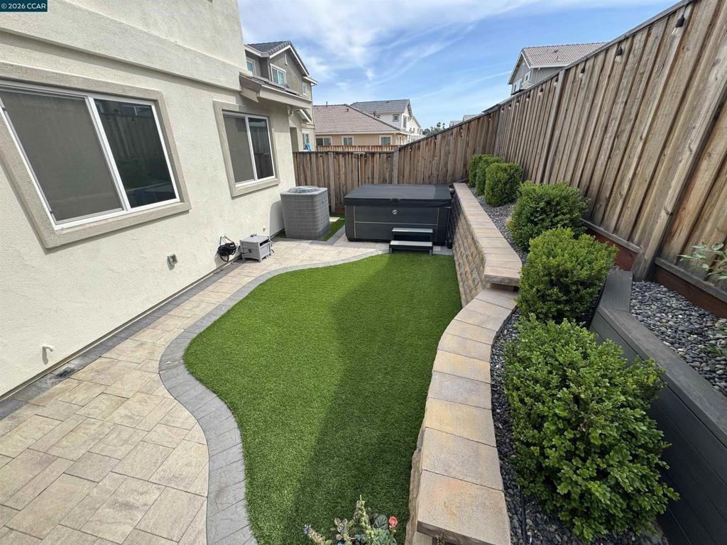Frazier Dr, Oakley, CA 94561