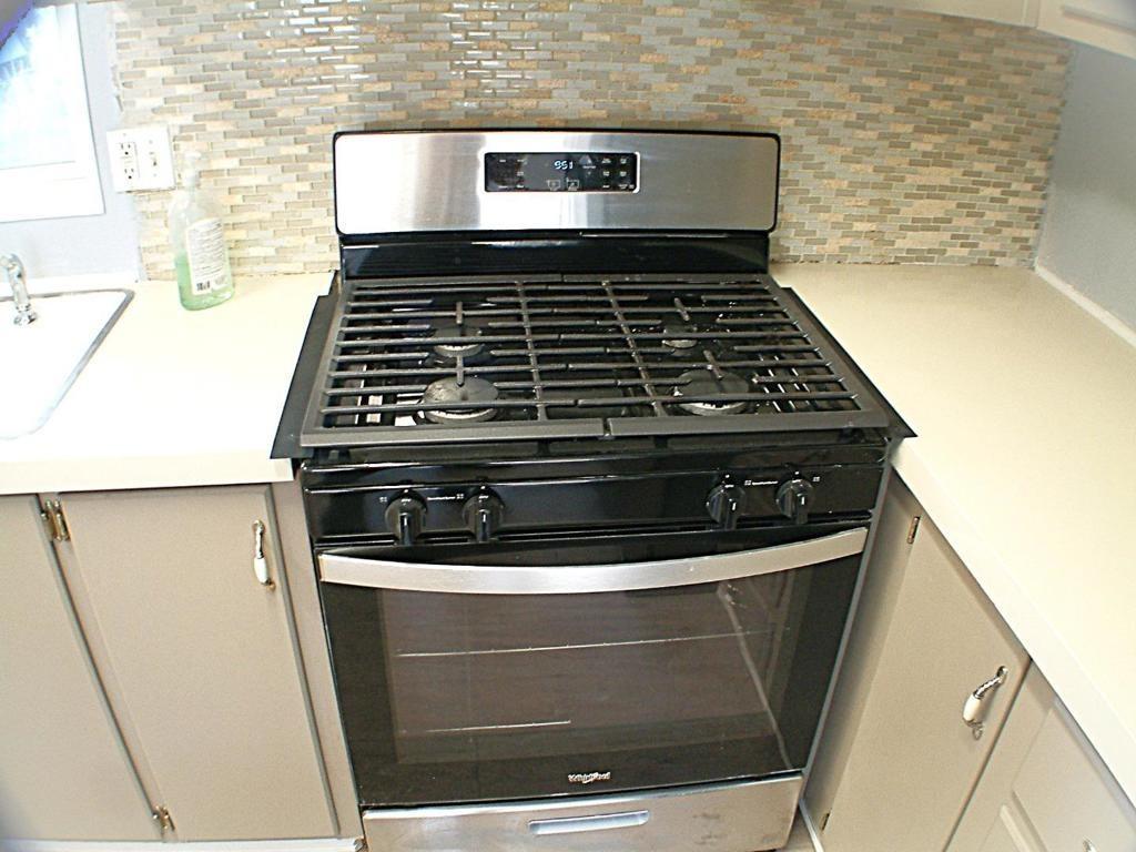 Ahwanee Ave, Sunnyvale, CA 94085
