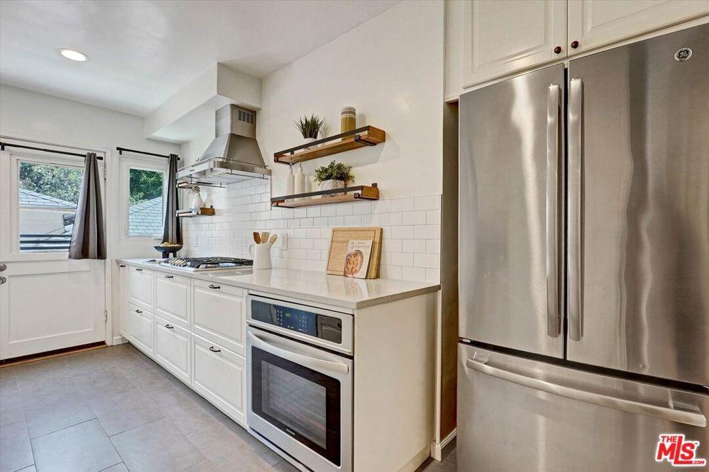 N Crescent Heights Blvd, West Hollywood, CA 90046