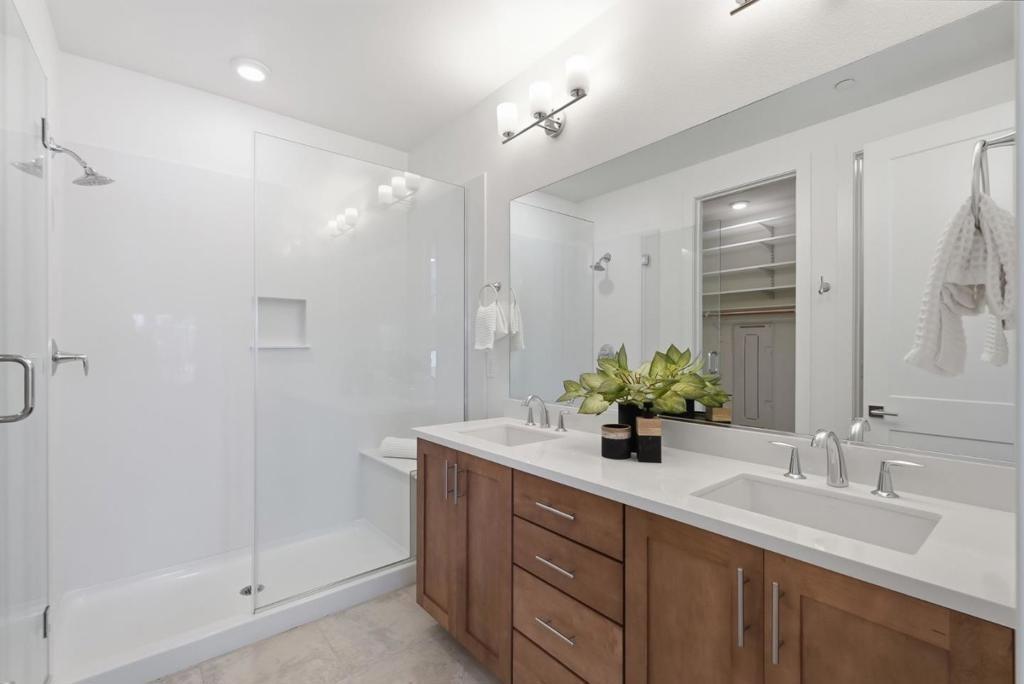 Noyce Pl, Santa Clara, CA 95051