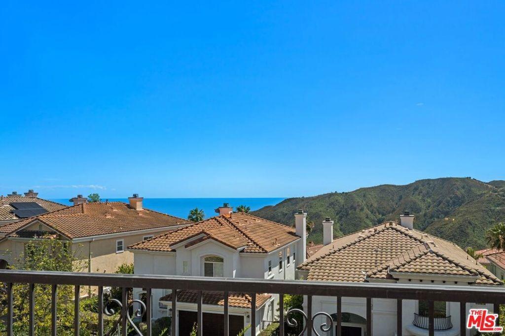 Calle Arbolada, Pacific Palisades, CA 90272