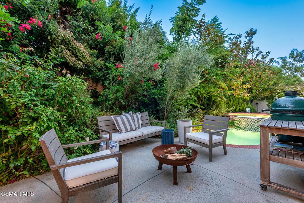 Shadow Canyon Pl, Westlake Village, CA 91362