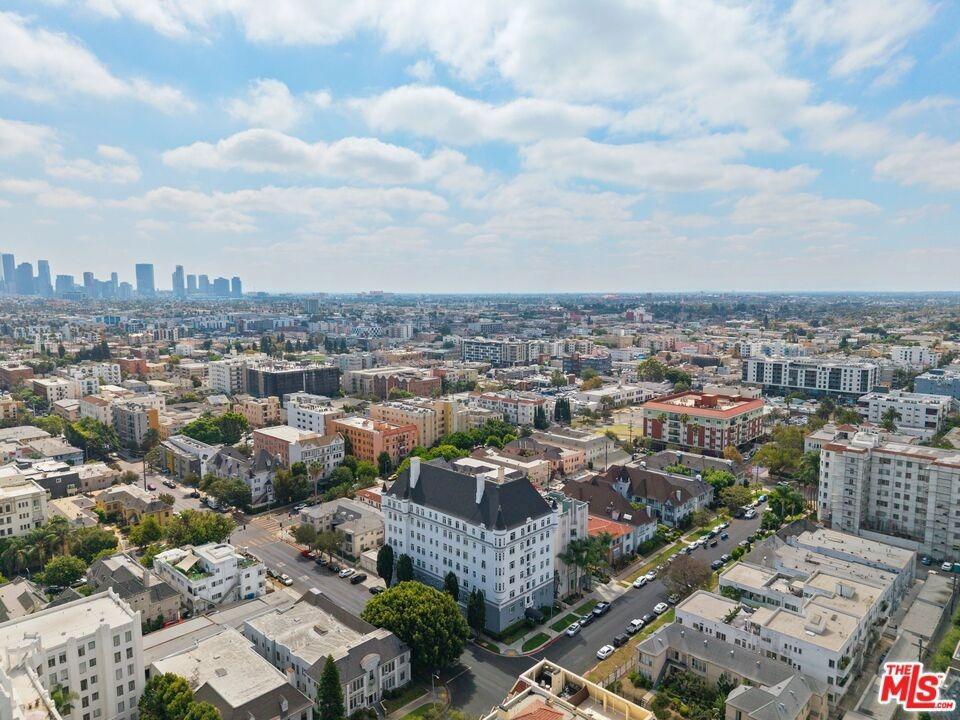 S Serrano Ave, Los Angeles, CA 90006