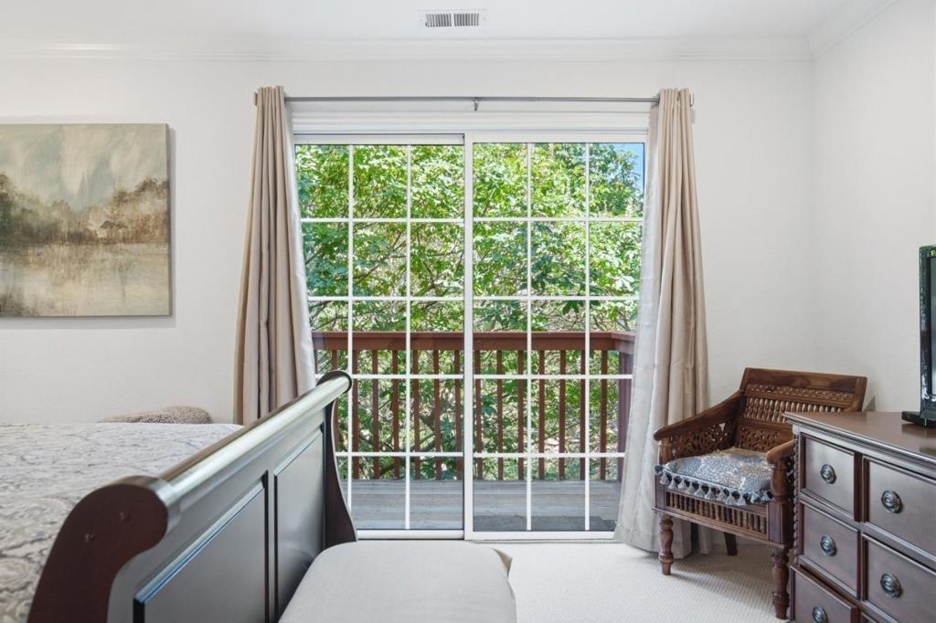 Winding Way, Belmont, CA 94002