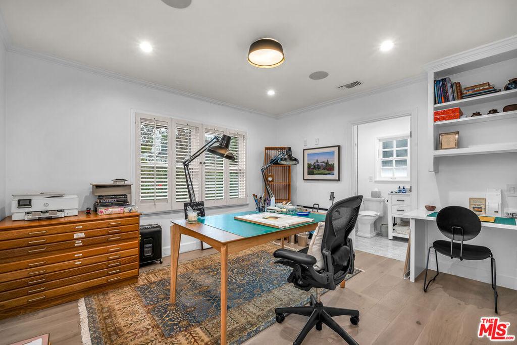 Westholme Ave, Los Angeles, CA 90024