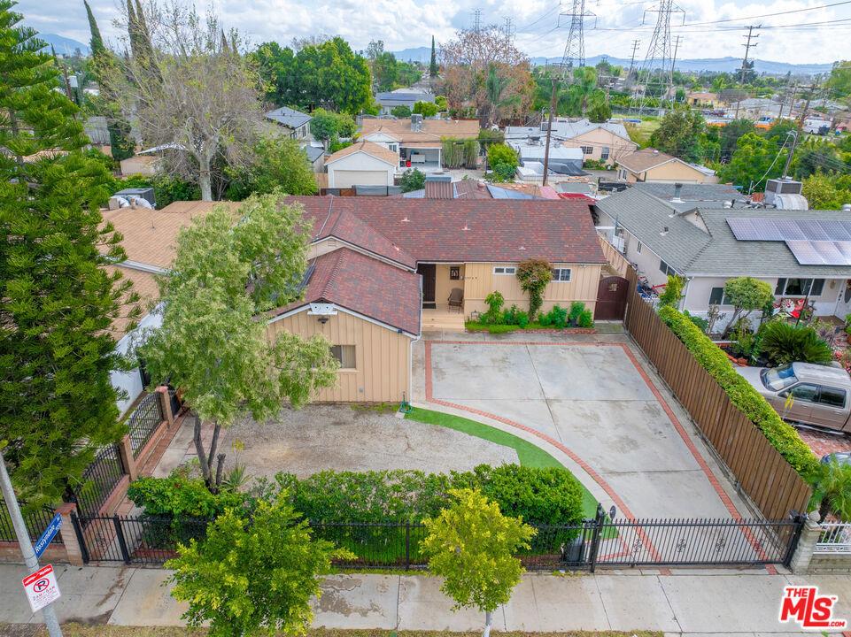 Sunburst St, Arleta, CA 91331
