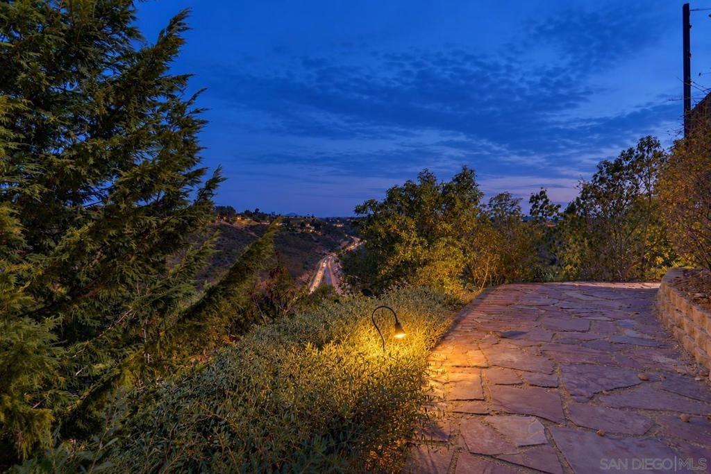 Middlesex Dr, San Diego, CA 92116