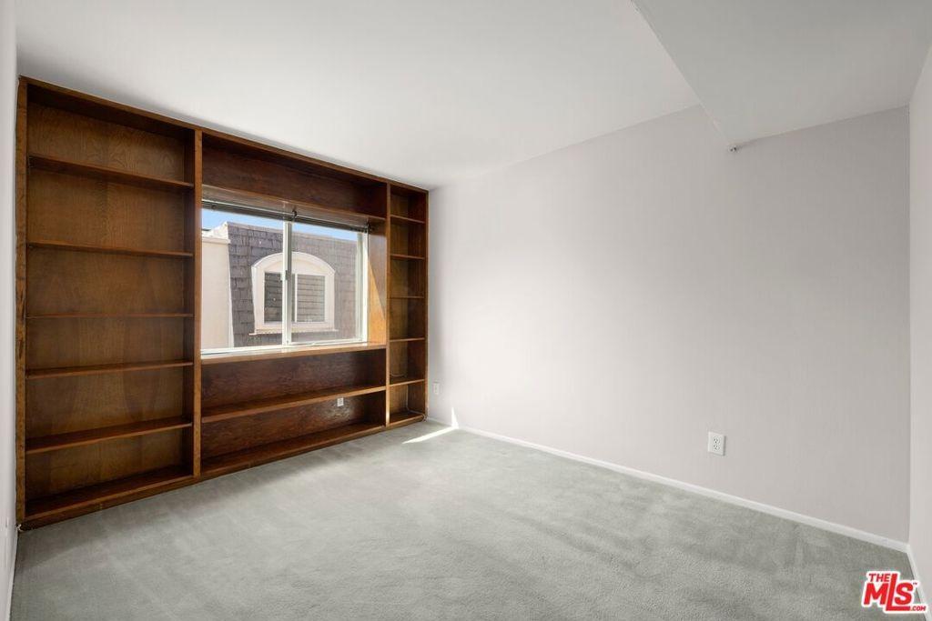Ben Ave, Valley Village, CA 91607