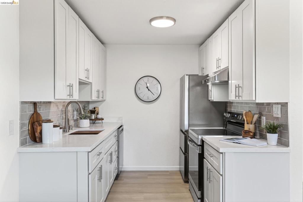 Boston Ave, Oakland, CA 94602