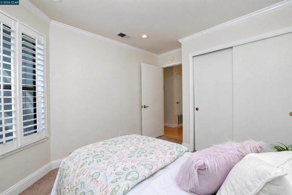 Maywood Ln, Martinez, CA 94553