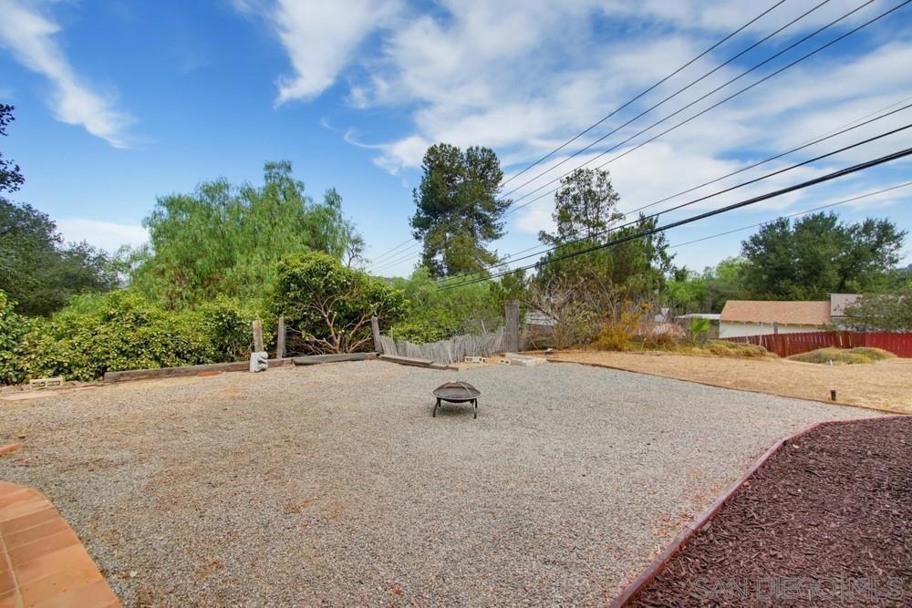 North Ln, El Cajon, CA 92021