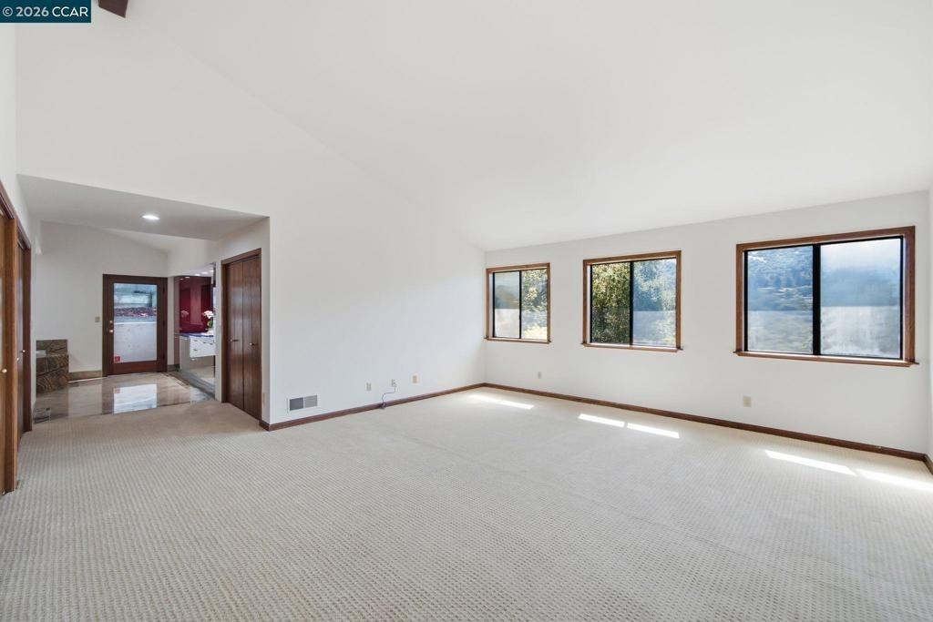 Mira Loma Rd, Orinda, CA 94563