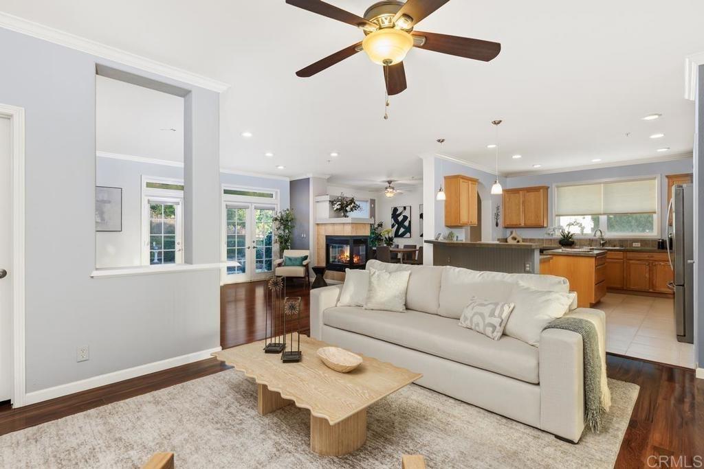 Acropolis Way, Vista, CA 92084